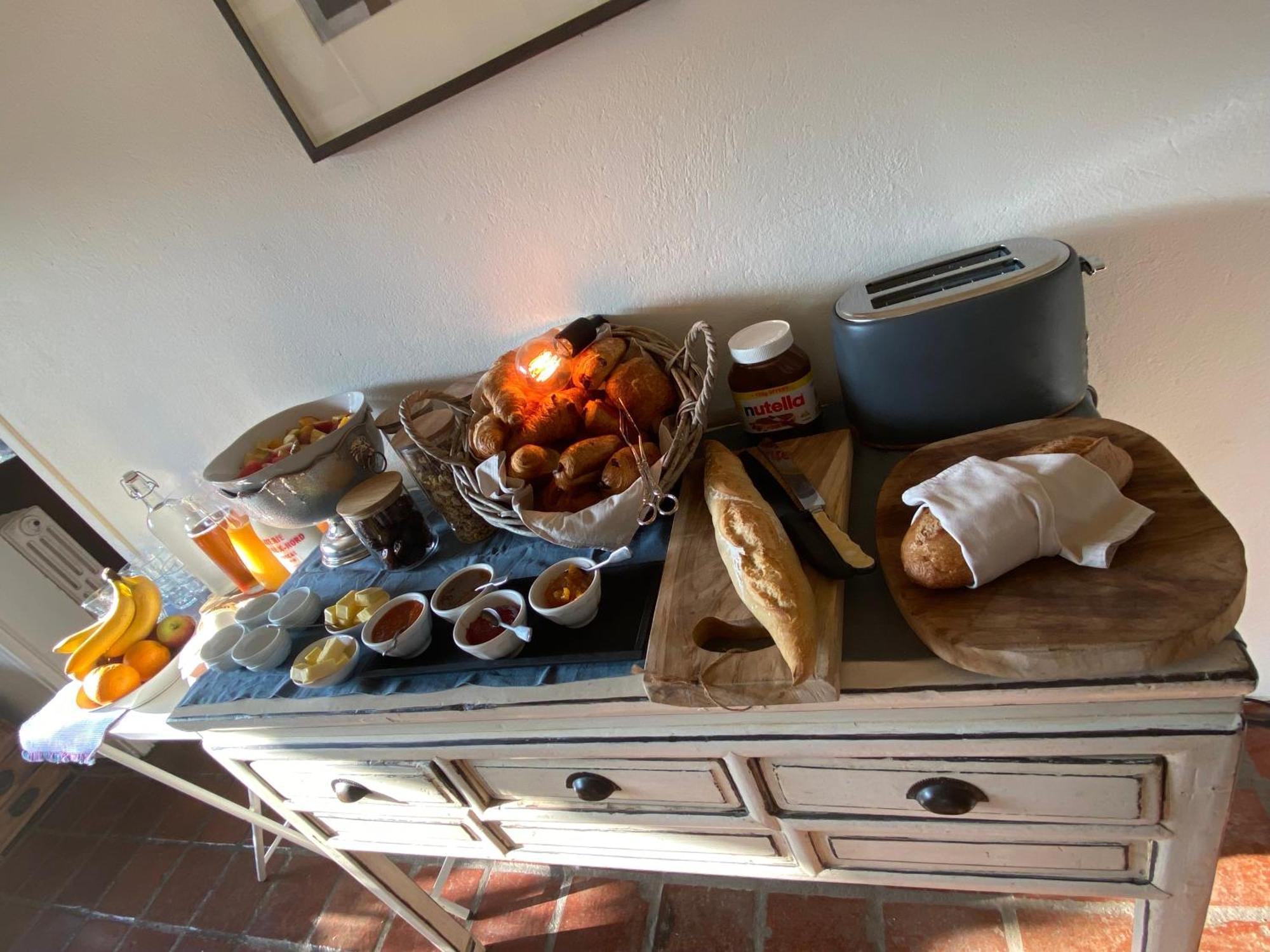 Domaine Du Tafiart Bed & Breakfast Sarron Exterior foto