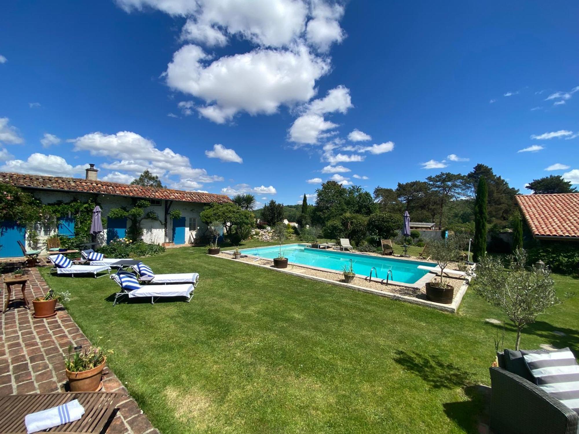 Domaine Du Tafiart Bed & Breakfast Sarron Exterior foto