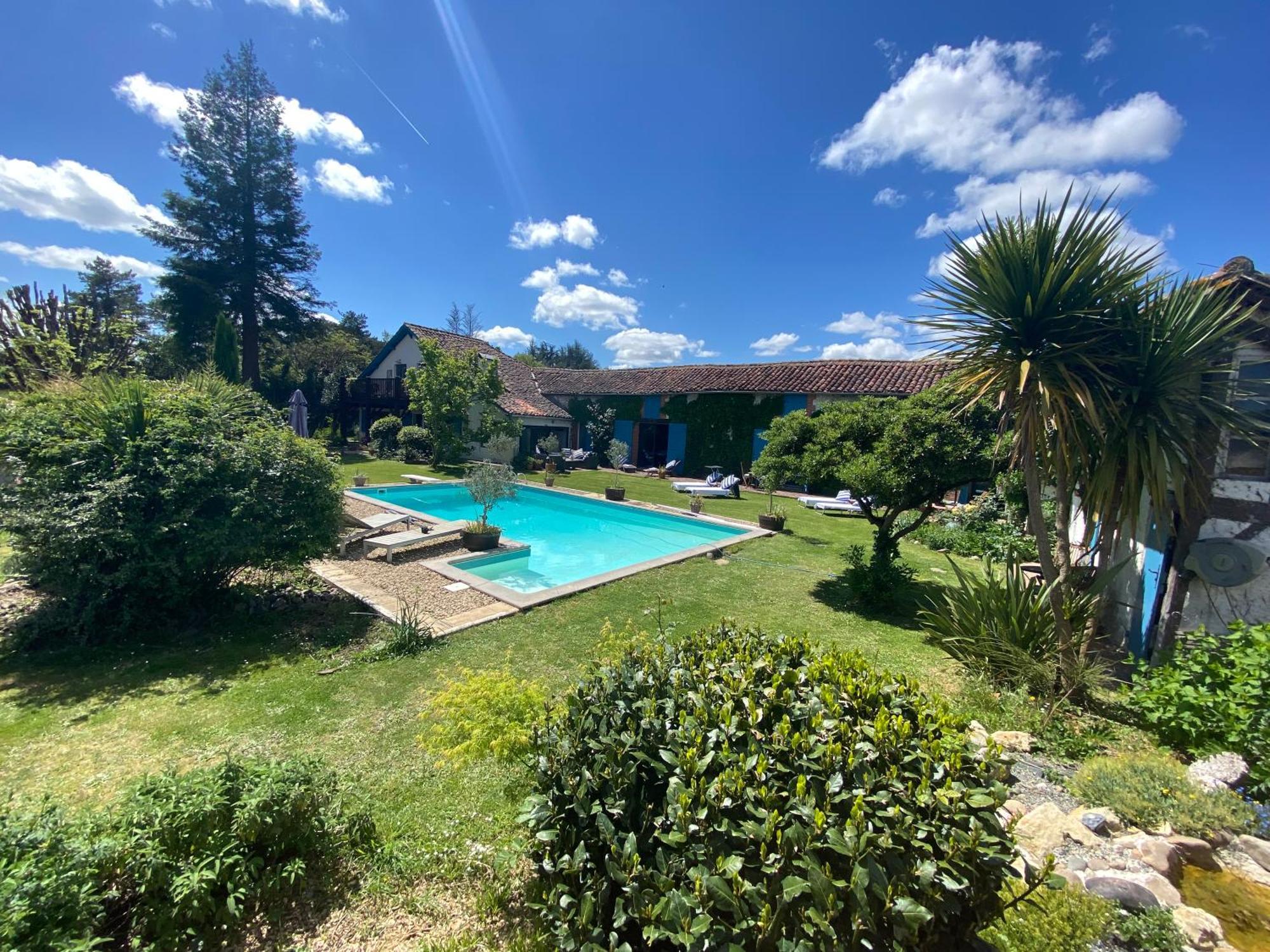 Domaine Du Tafiart Bed & Breakfast Sarron Exterior foto